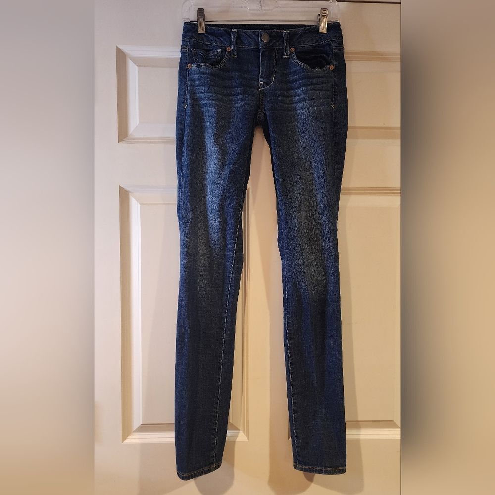 American Eagle super stretch skinny dark wash jeans size 2L